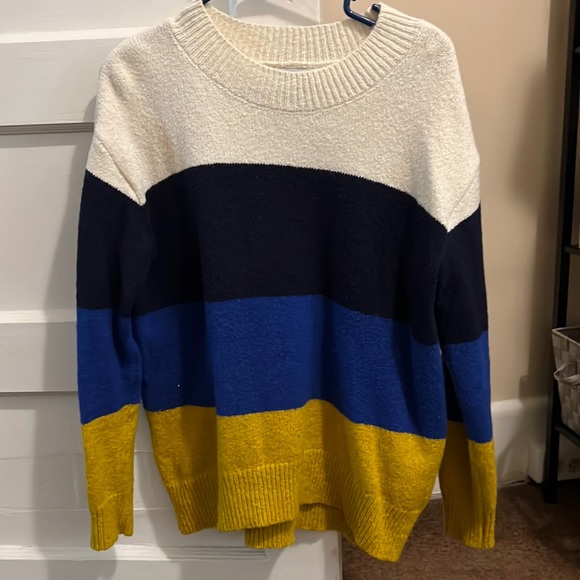 Old Navy Sweaters - Old Navy Sweater